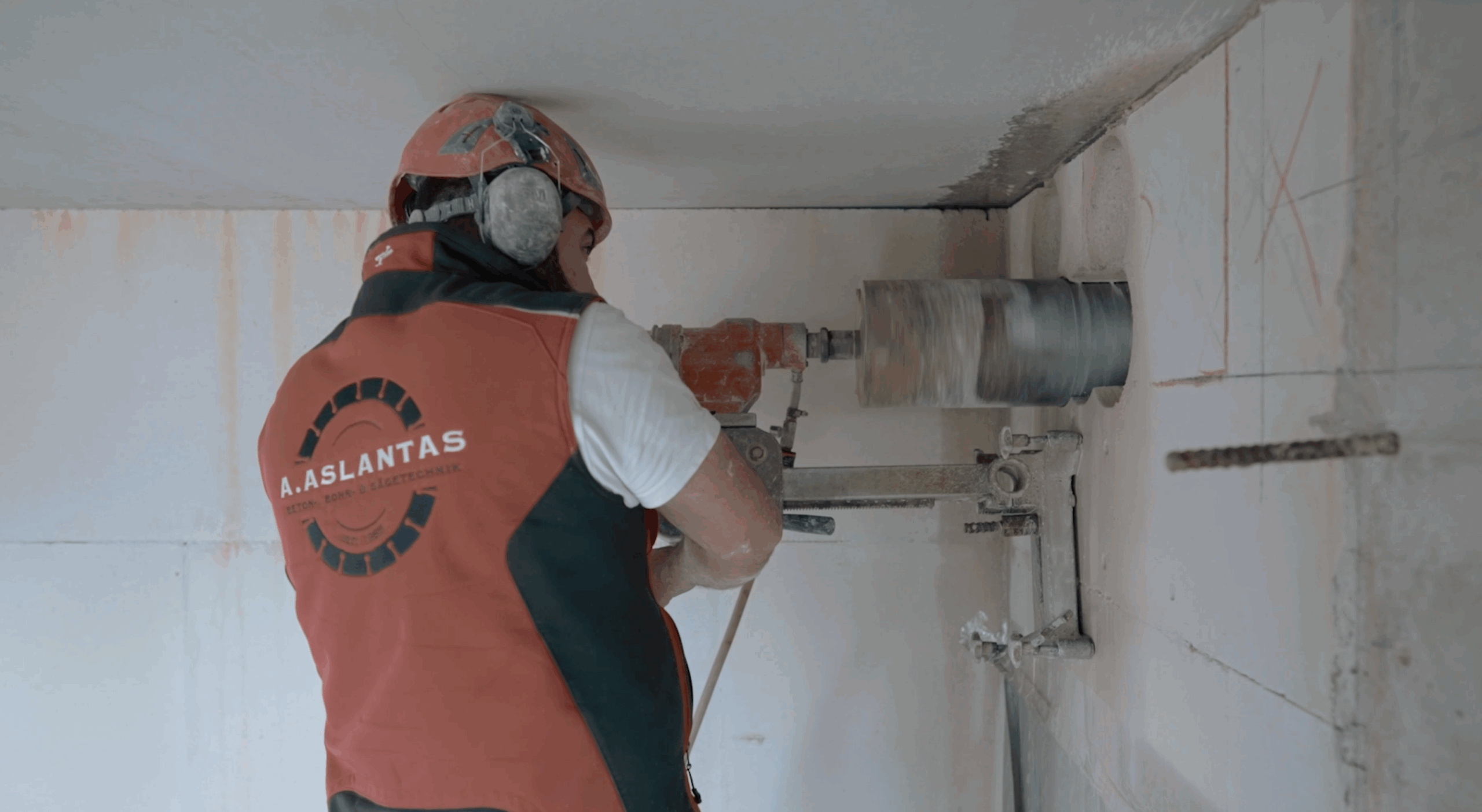 Aslantas Betontechnik Team – erfahrene Fachkräfte für Betonarbeiten im Rhein-Main-Gebiet